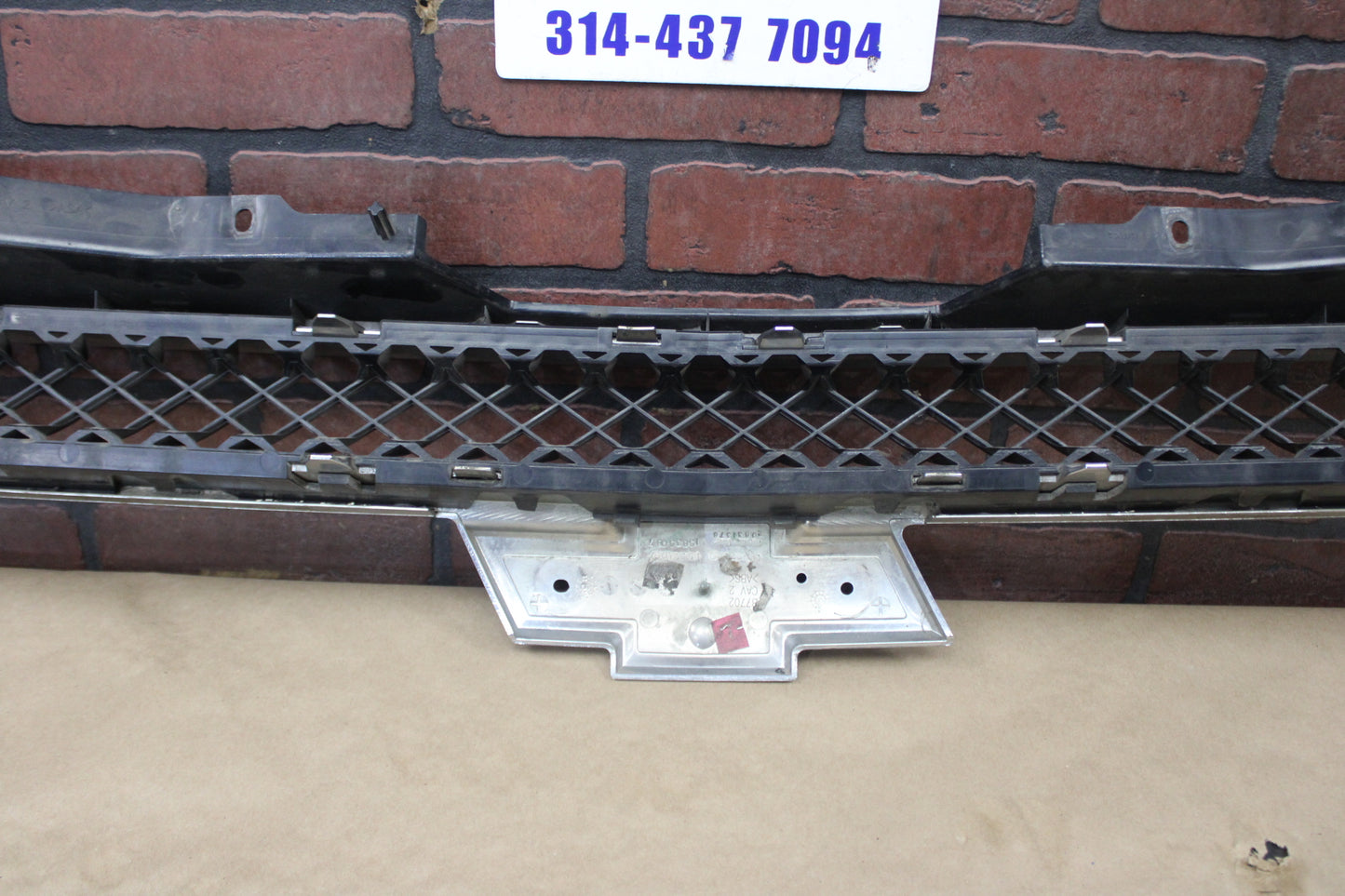 07-14 Chevrolet Tahoe Suburban Avalanche Front Grill Grille Assembly 15835087