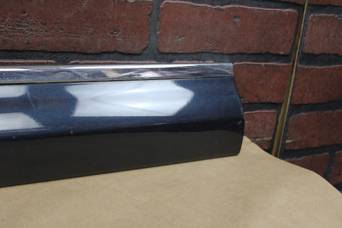 08-13 Chevy Avalanche Front Driver Door Trim Molding W/ Chrome OEM 22760300