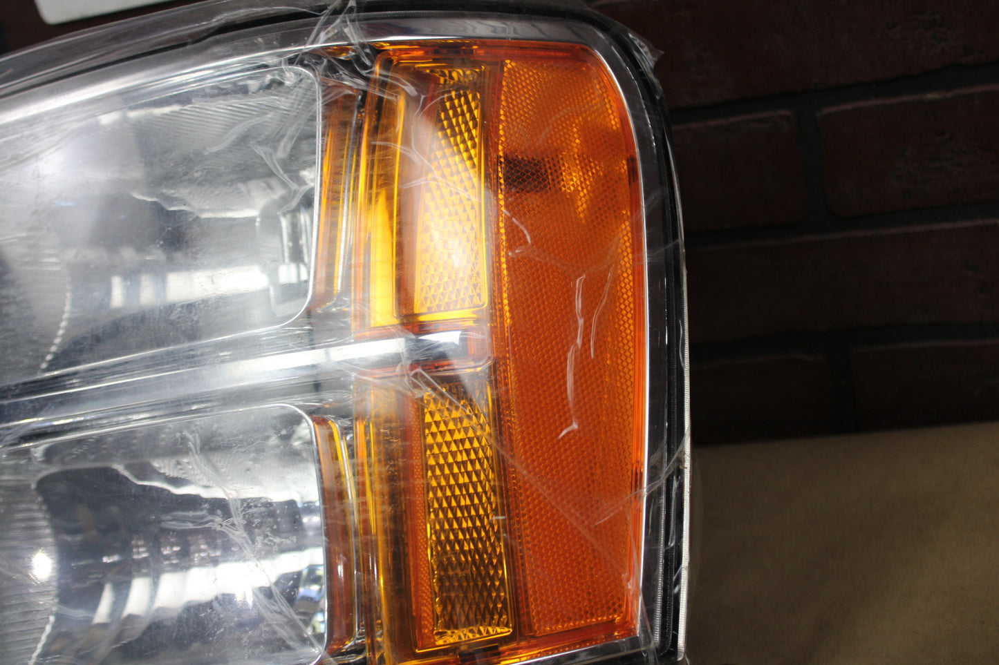 2007-2014 GMC Sierra 1500 Front Left Driver Side Headlight Assembly