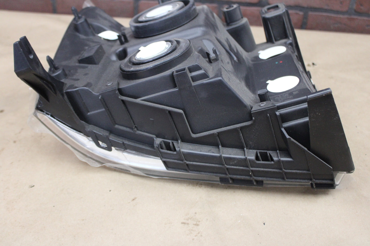 2007-2014 GMC Sierra 1500 Front Left Driver Side Headlight Assembly