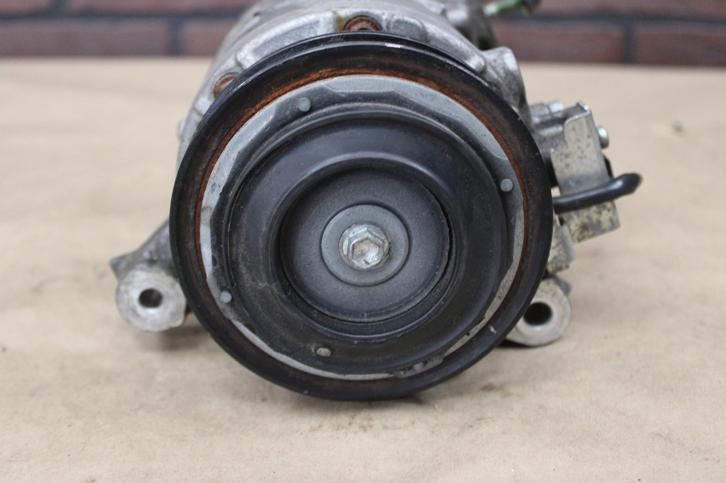 2014-2019 GMC SIERRA 1500 5.3L AC AIR CONDITIONING COMPRESSOR & CLUTCH OEM