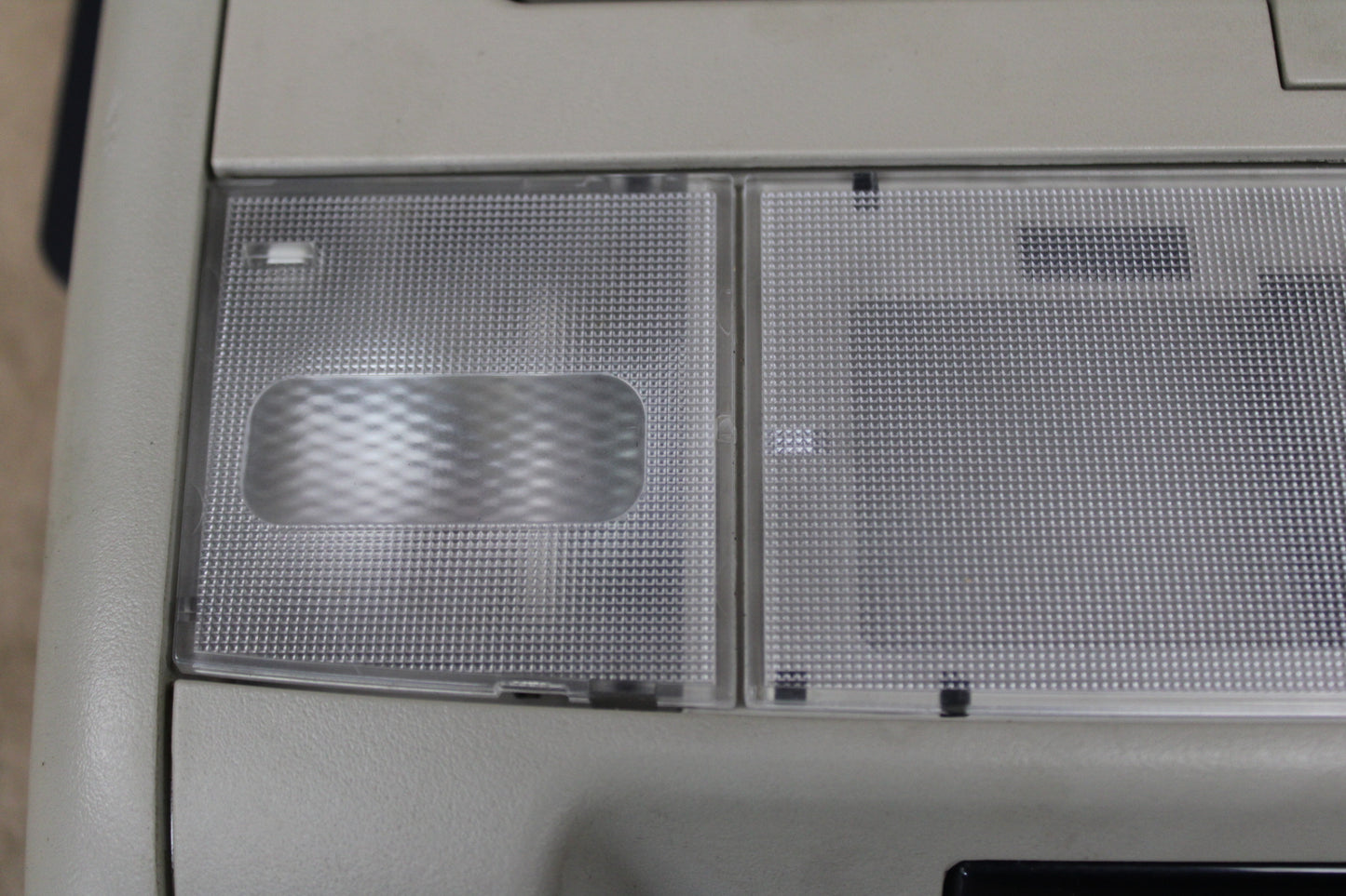 2007-2014 GM GMC Chevrolet Cadillac Escalade Yukon Tahoe Rear Seat Entertainment