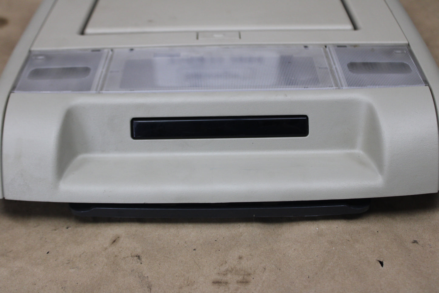 2007-2014 GM GMC Chevrolet Cadillac Escalade Yukon Tahoe Rear Seat Entertainment