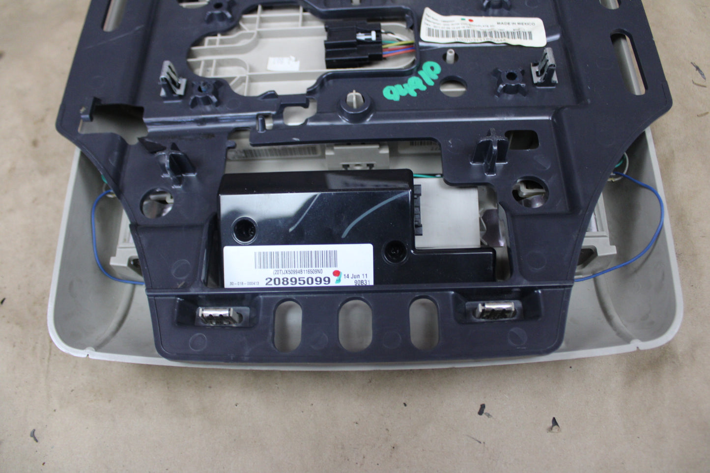 2007-2014 GM GMC Chevrolet Cadillac Escalade Yukon Tahoe Rear Seat Entertainment