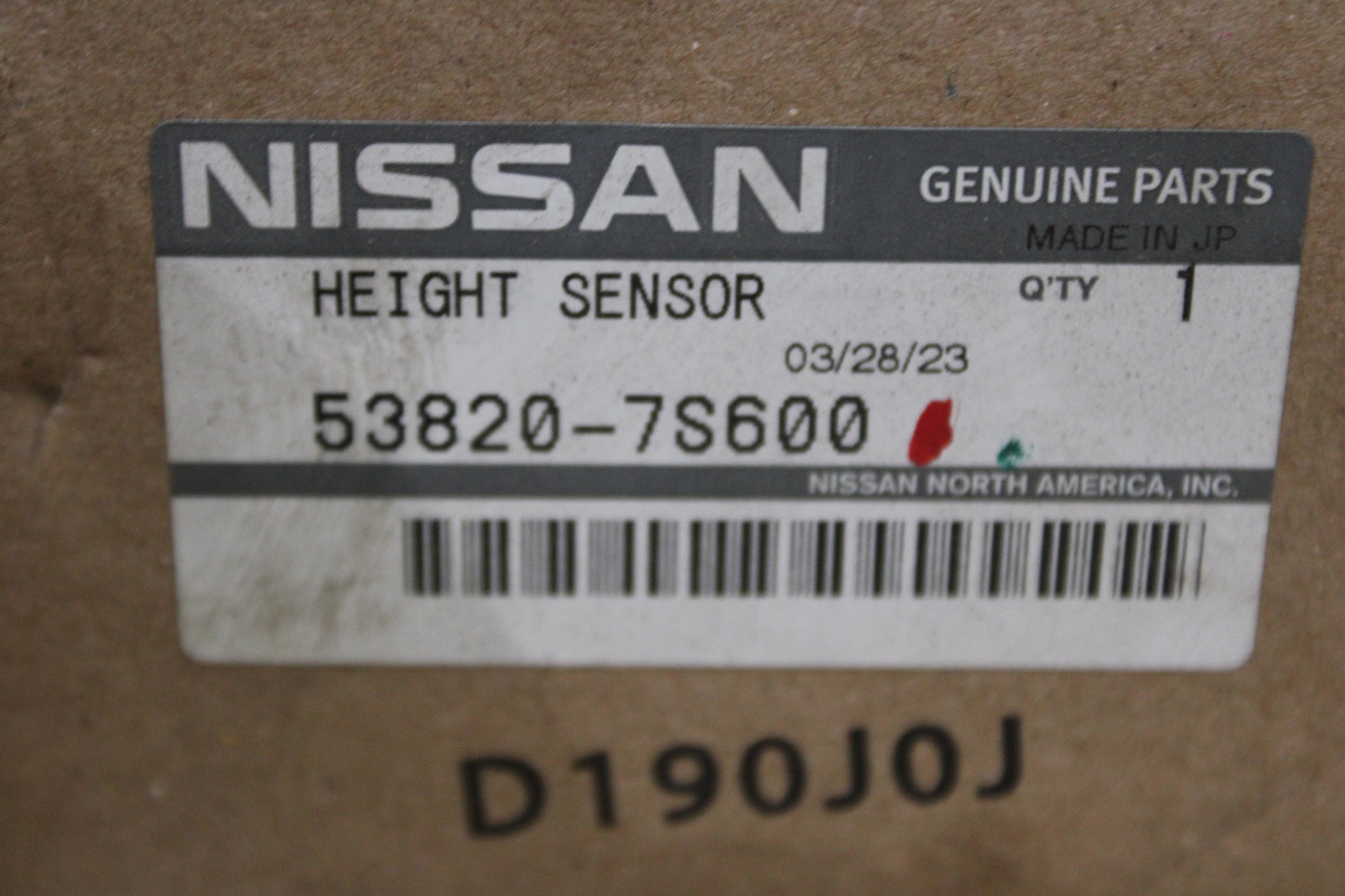 2004-2015 Nissan Armada Rear Suspension Ride Height Sensor Assembly OEM