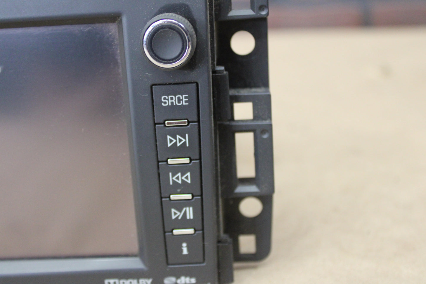 2012-2014 GM SUV Truck 23180744 Radio Assembly Receiver Navigation Tahoe Yukon