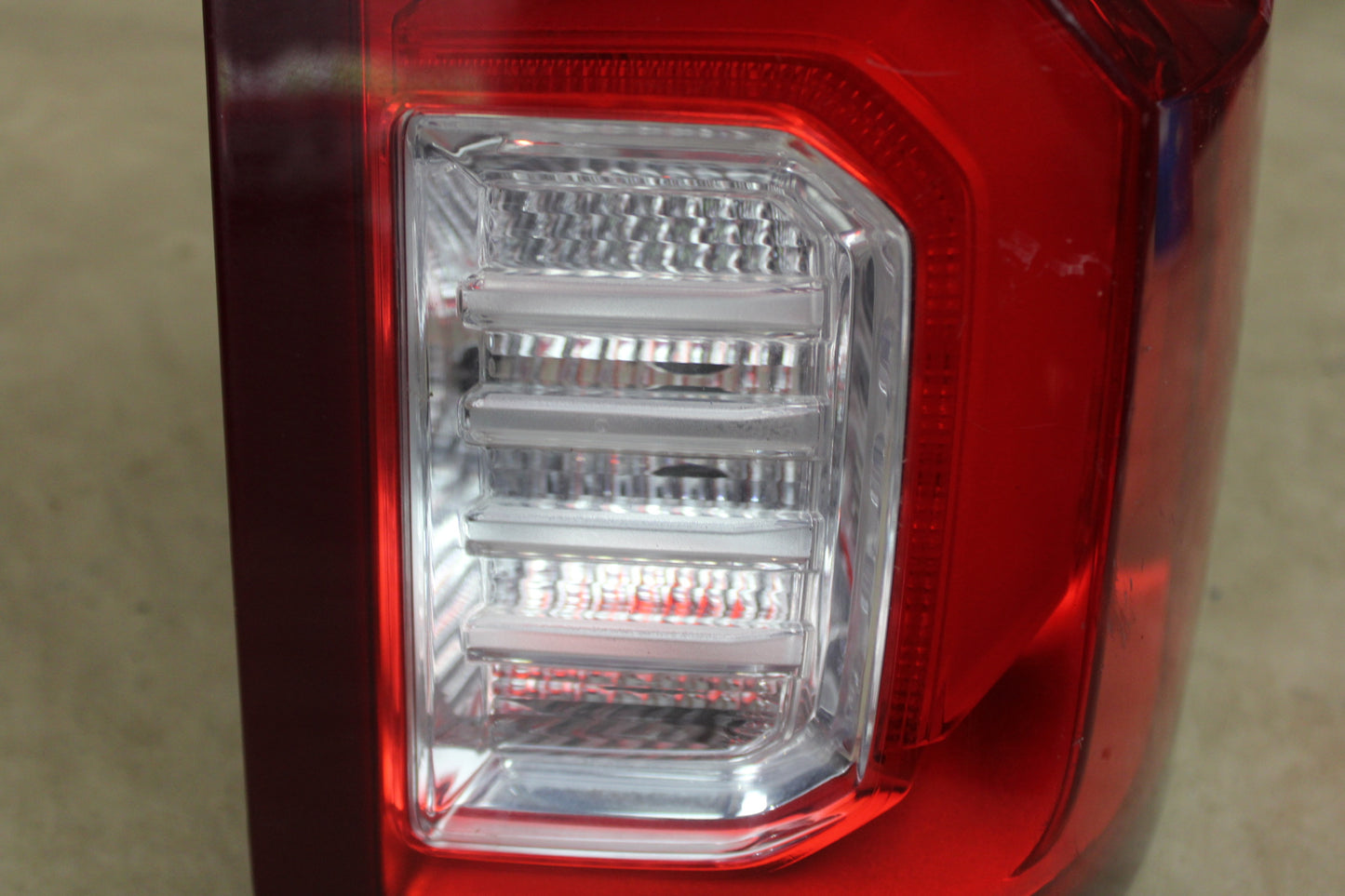 2016–2018 Chevrolet Silverado 1500 Right Passenger Outer Tail Light OEM 84288719
