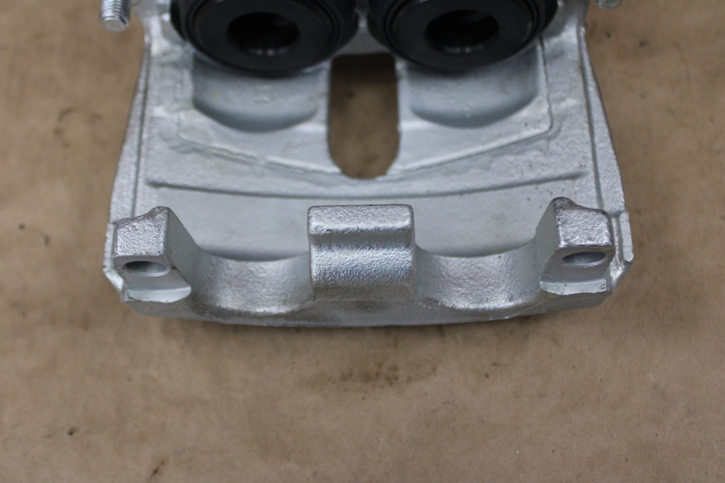 2011-2018 Carquest 18-B5296 Front Right Disc Brake Caliper Jeep Dodge Durango