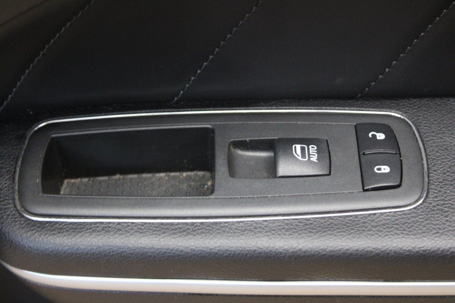 19-23 DODGE CHARGER FRONT RIGHT SIDE DOOR TRIM PANEL 6RA001X9AE OEM