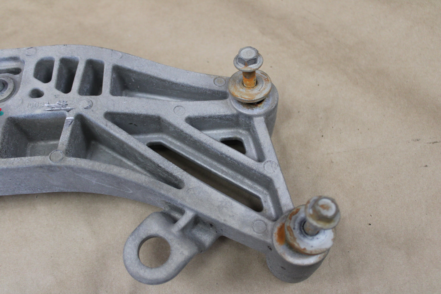 15-23 Charger Auto Transmission Crossmember Mount Bracket OEM 68170323AA