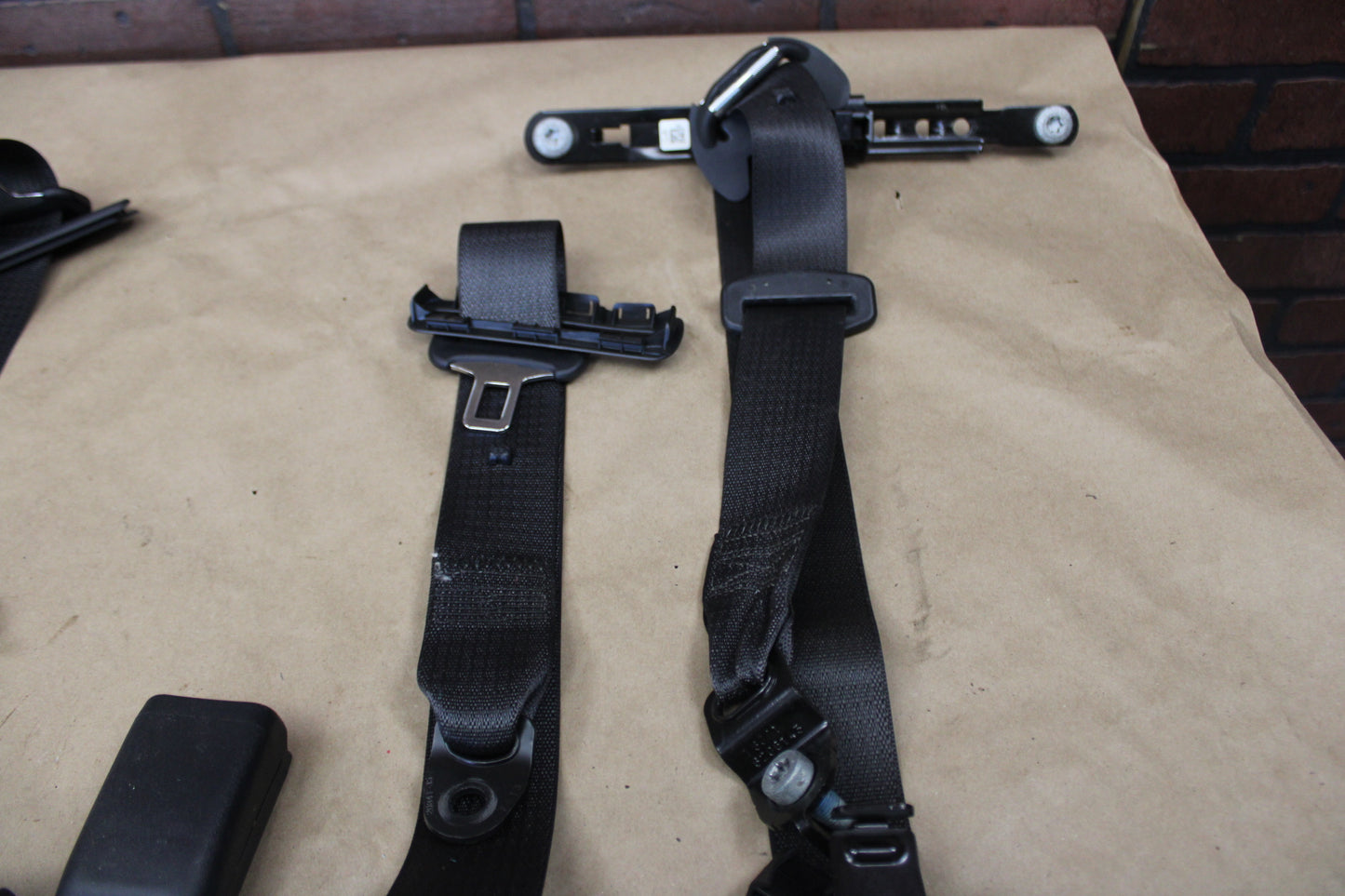 2011 - 2023 Dodge Charger Chrysler 300 Seat Belt Set OEM 1HZ06DX9AI
