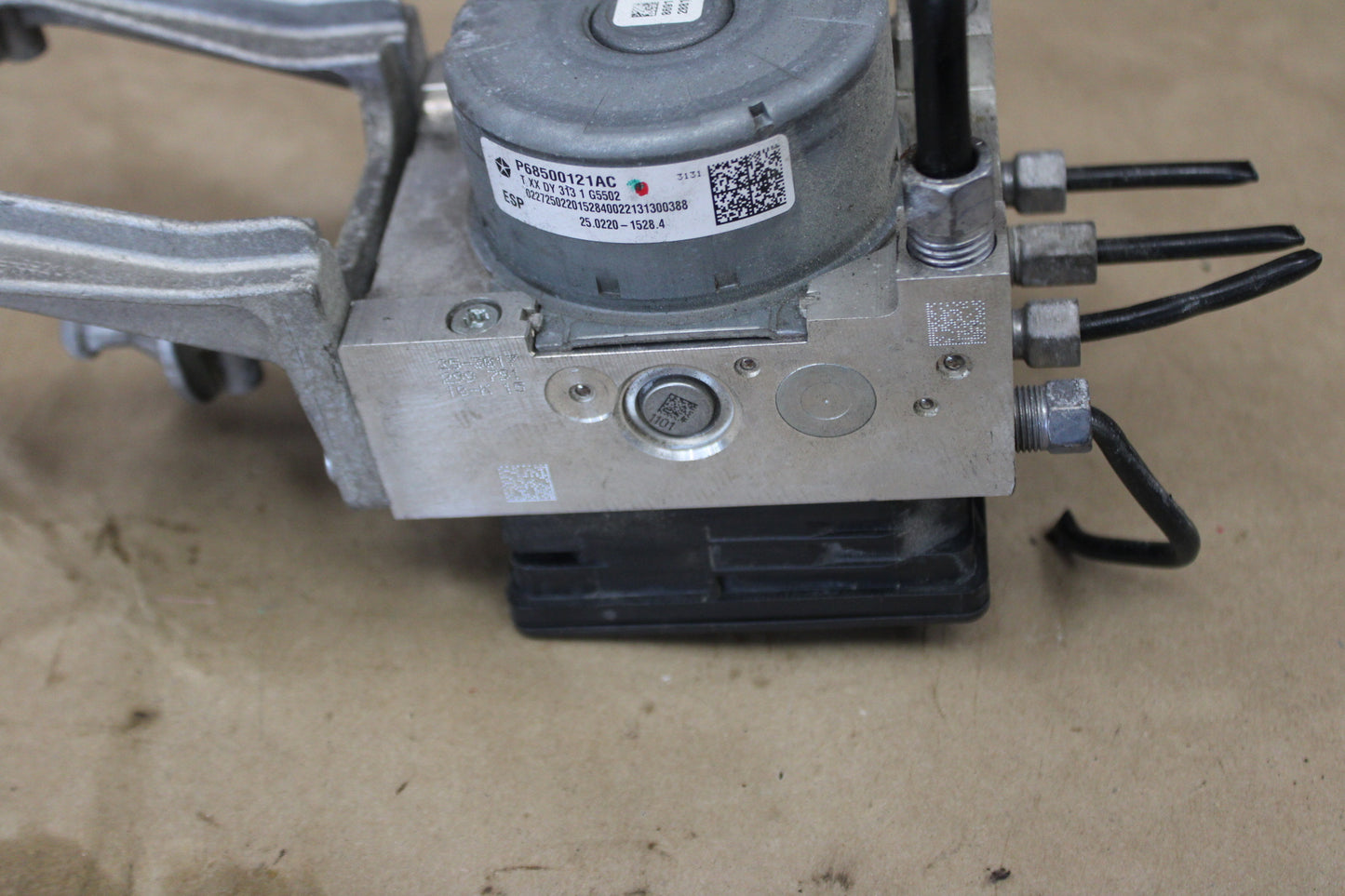 15-23 Dodge Charger ABS Anti Lock Brake Pump Control Module 68500121AC