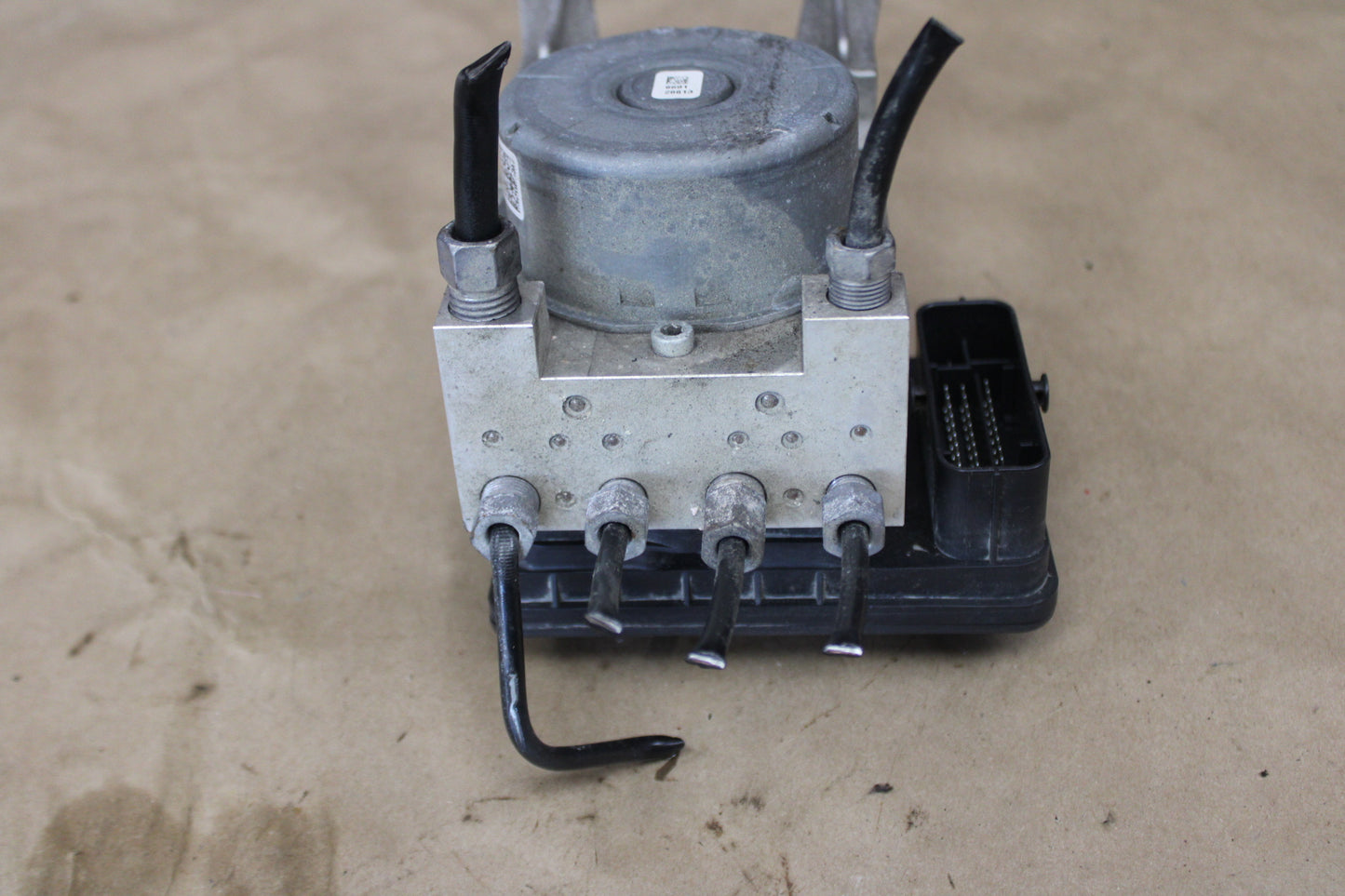 15-23 Dodge Charger ABS Anti Lock Brake Pump Control Module 68500121AC