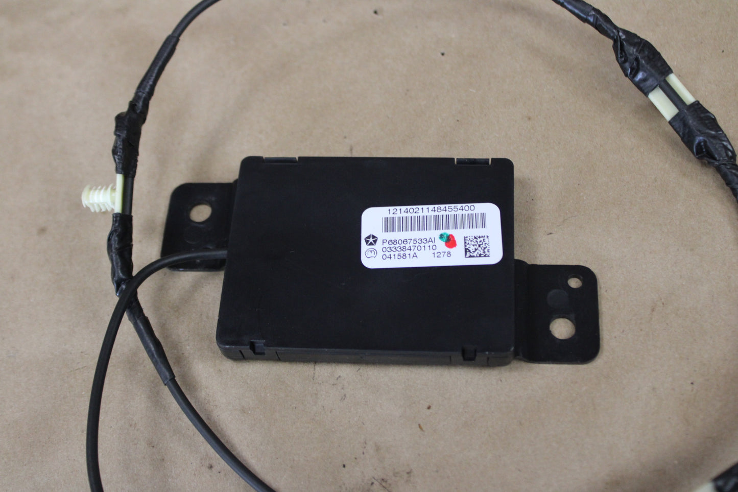 2013-2023 DODGE CHARGER KEYLESS ENTRY CONTROL MODULE OEM 68067533AI