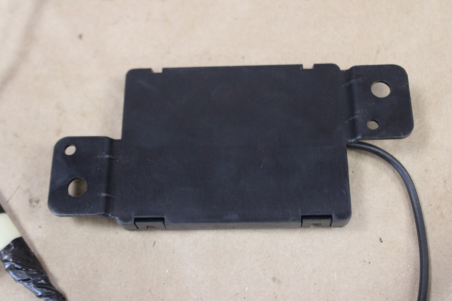 2013-2023 DODGE CHARGER KEYLESS ENTRY CONTROL MODULE OEM 68067533AI