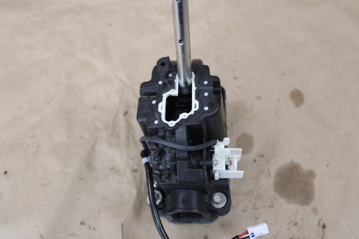 15-23 CHARGER CHALLENGER AUTOMATIC TRANSMISSION GEAR SHIFTER 04670717AE