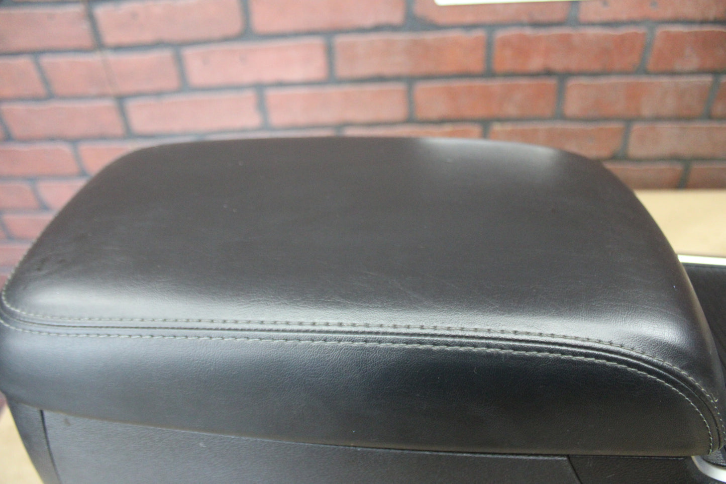 2015-2021 Dodge Charger Scat Pack Center Console Panel Assembly Leather Black