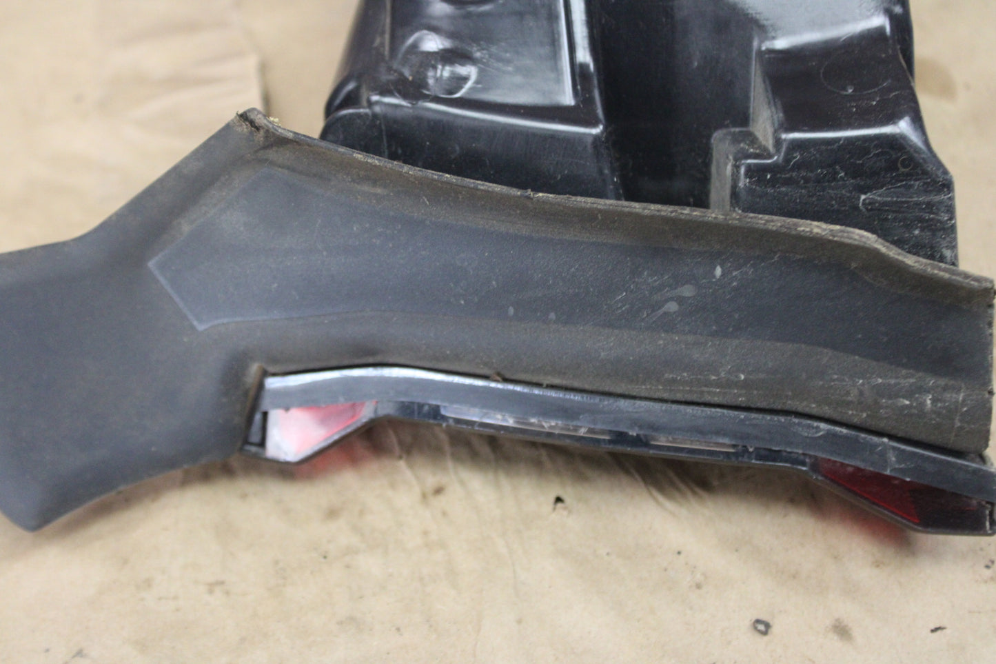 2015-2022 DODGE CHARGER REAR LEFT SIDE TAILLIGHT OUTER LIGHT LAMP