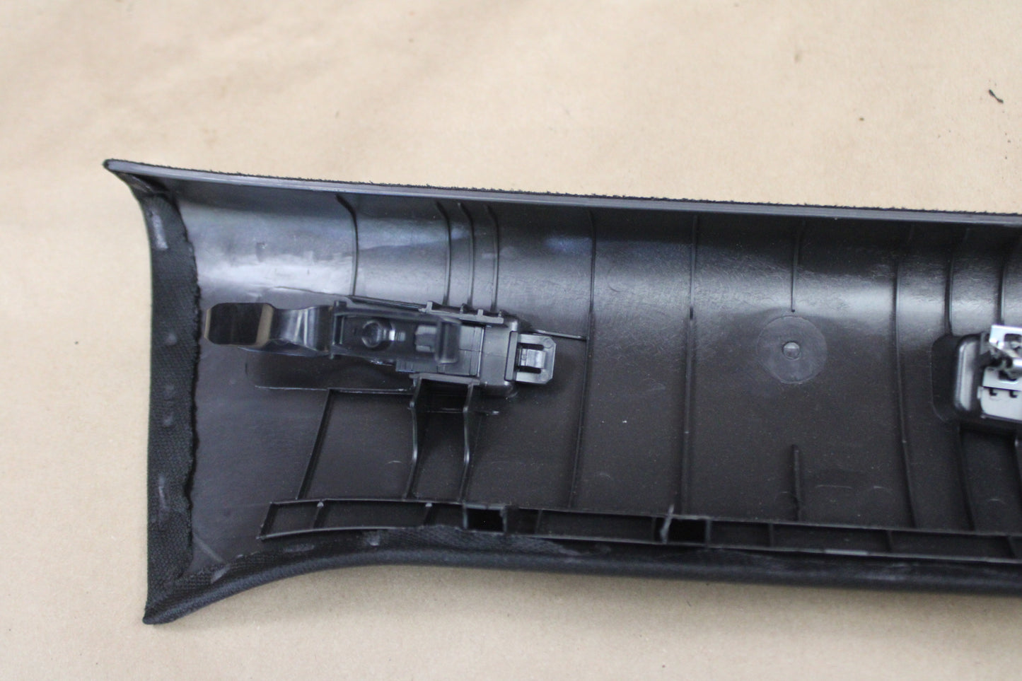 15-23 CHARGER WINDSHIELD DRIVER LH SIDE A PILLAR PANEL OEM 5SH69TRMAA