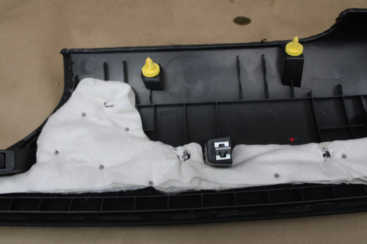 11-23 DODGE CHARGER REAR LEFT RIGHT UPPER C PILLAR TRIM COVER SET OEM