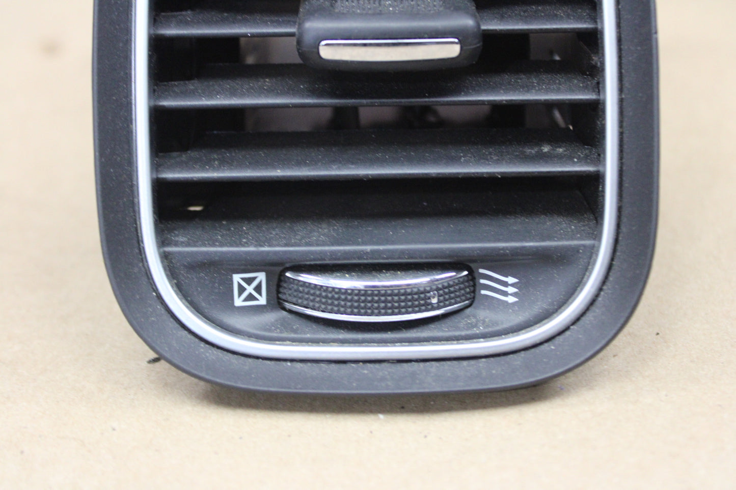 11-23 CHARGER FRONT RIGHT DASH PANEL AC AIR VENT OUTLET GRILLE OEM