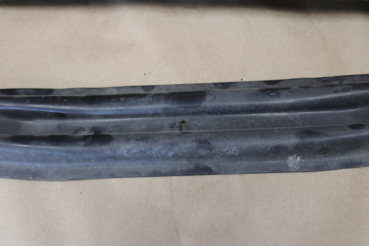 11-23 CHARGER REAR UNDER FLOOR TUNNEL REINFORCEMENT BRACE BRACKET OEM