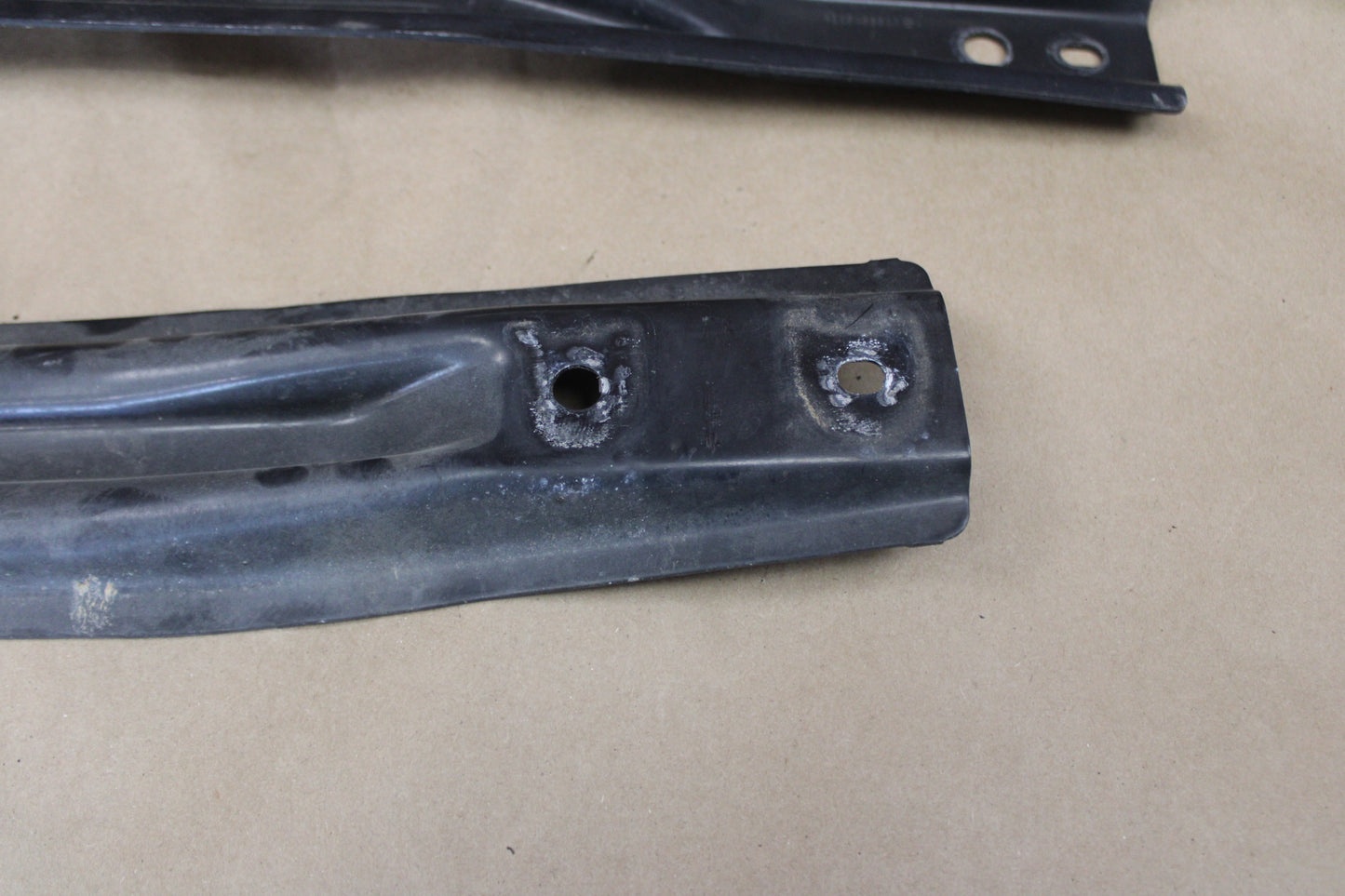 11-23 CHARGER REAR UNDER FLOOR TUNNEL REINFORCEMENT BRACE BRACKET OEM