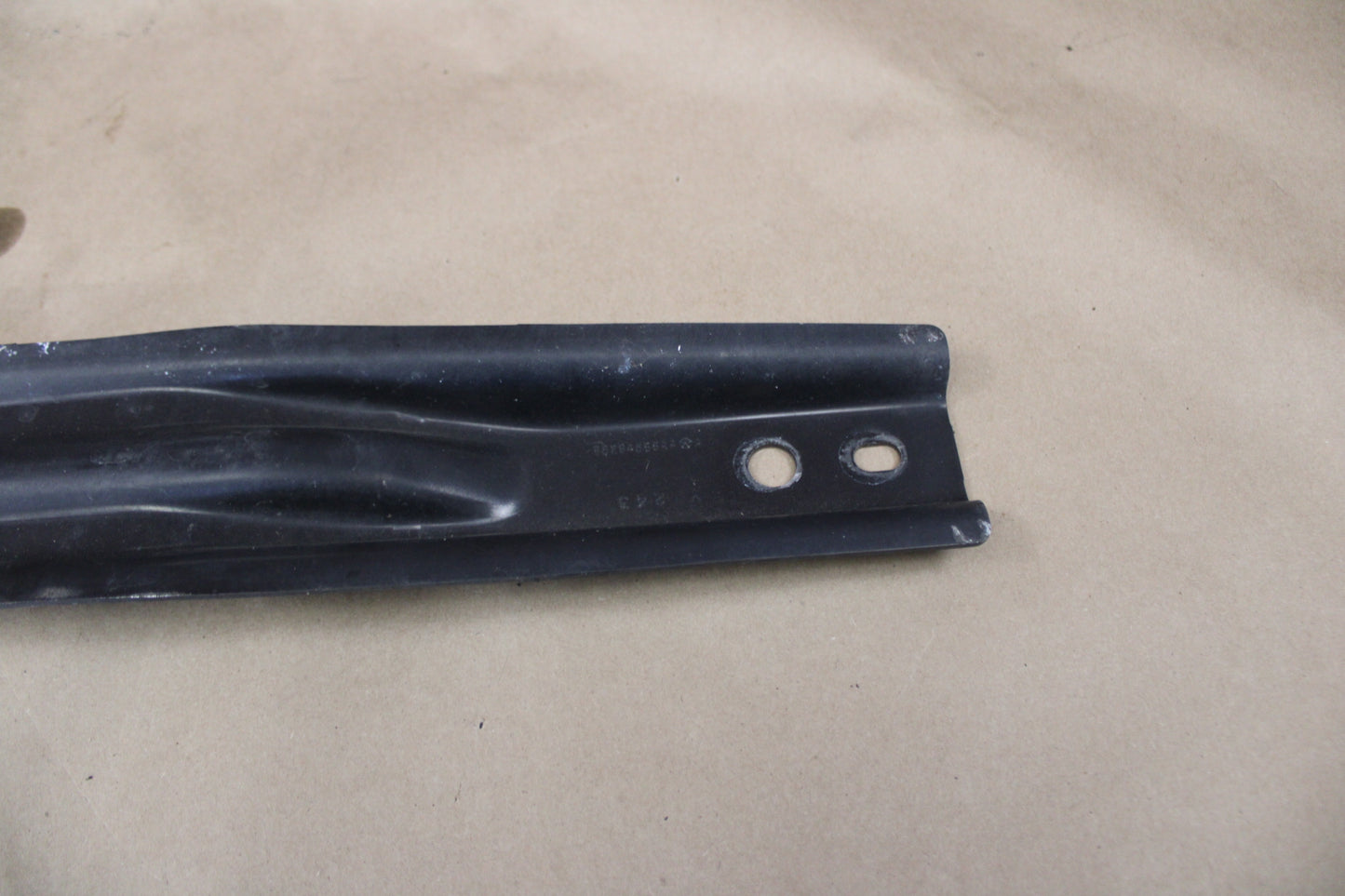 11-23 CHARGER REAR UNDER FLOOR TUNNEL REINFORCEMENT BRACE BRACKET OEM