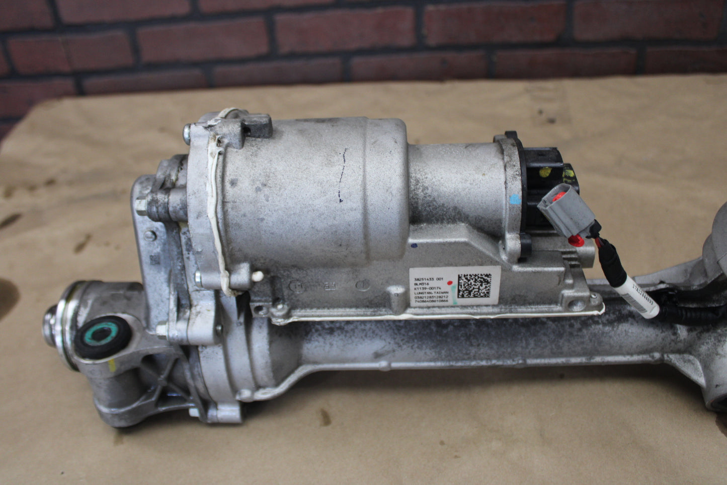 16-23 CHARGER SCAT PACK 6.4L POWER STEERING MOTOR RACK PINION 68466314AB