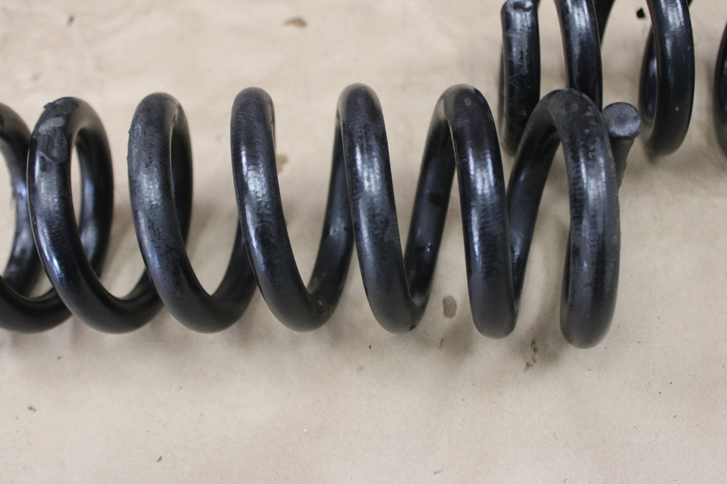 12-23 CHARGER SRT OEM REAR SUSPENSION COIL SPRINGS PAIR 68083432AC