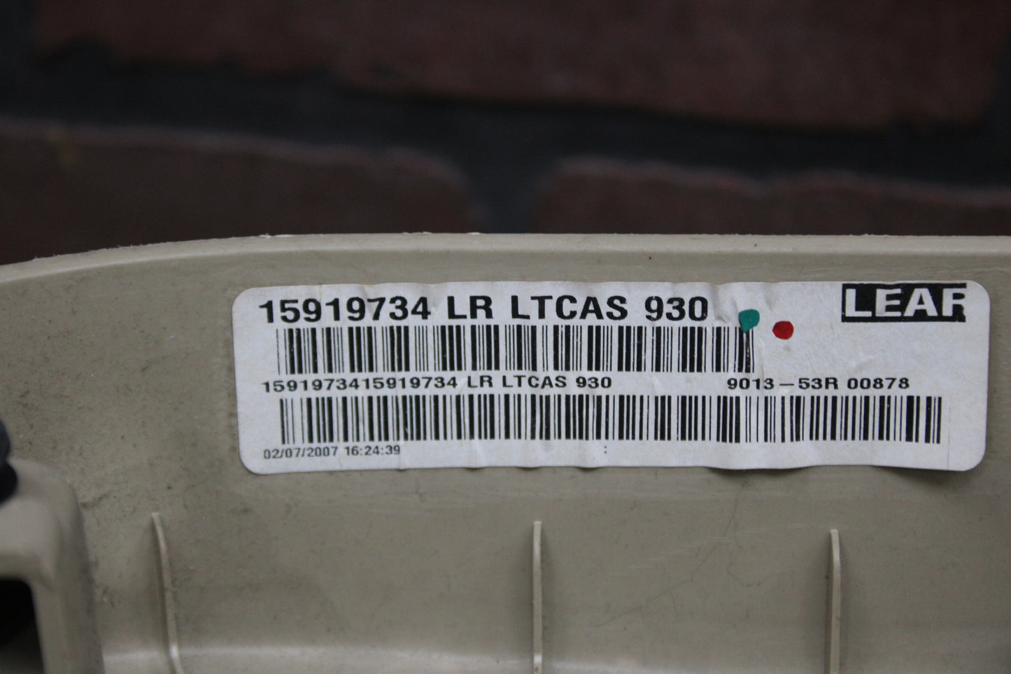 2007 Yukon Denali Rear Driver LH Interior Door Trim Panel Assembly 15919734