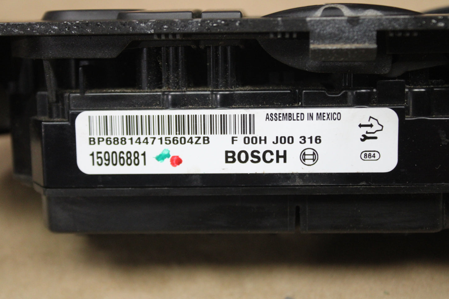 07-14 Chevy GMC Front Driver LH Side Master Door Window Switch 15906881