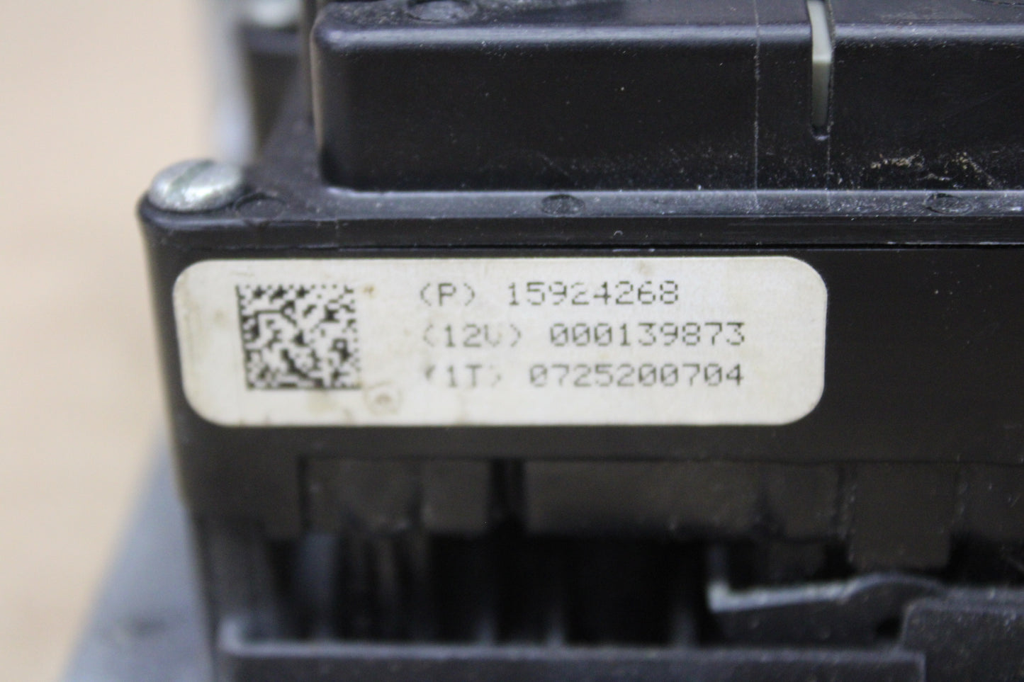 07-14 Chevy GMC Front Driver LH Side Master Door Window Switch 15906881