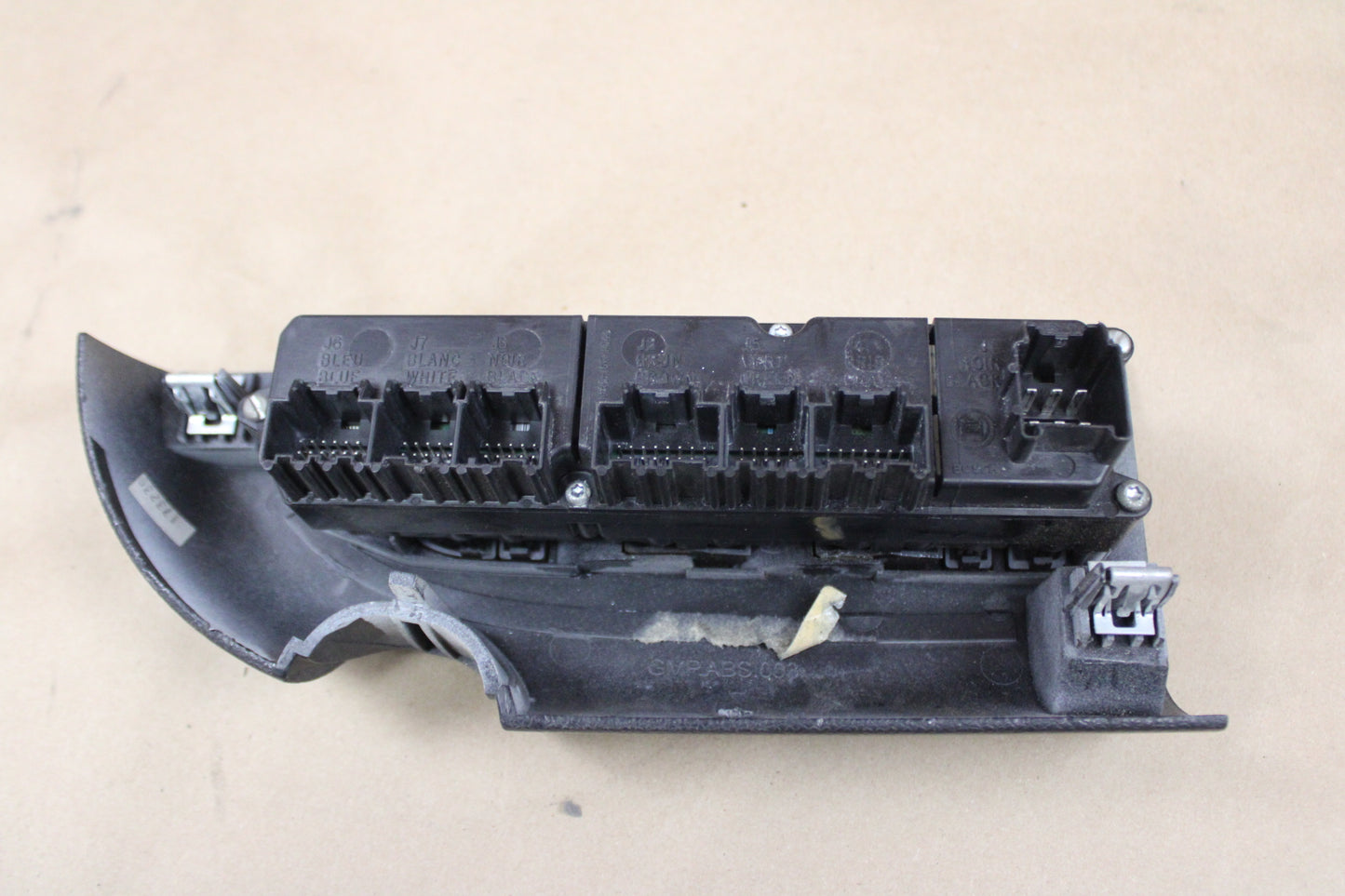 07-14 Chevy GMC Front Driver LH Side Master Door Window Switch 15906881