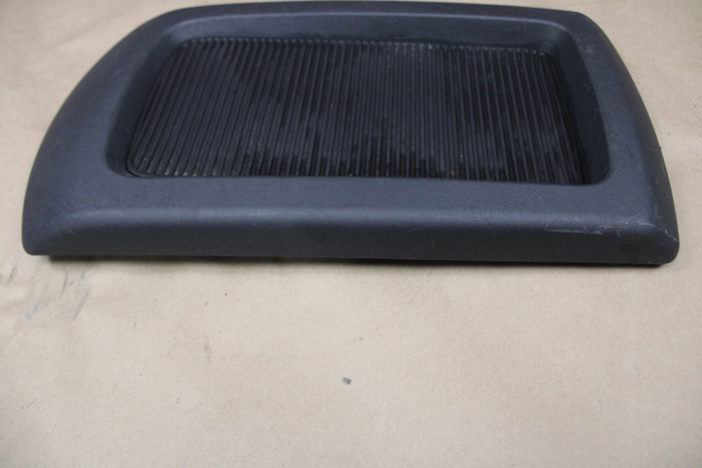 2004-2015 Nissan Armada Titan Armrest Center Console Arm Rest Lid Black OEM