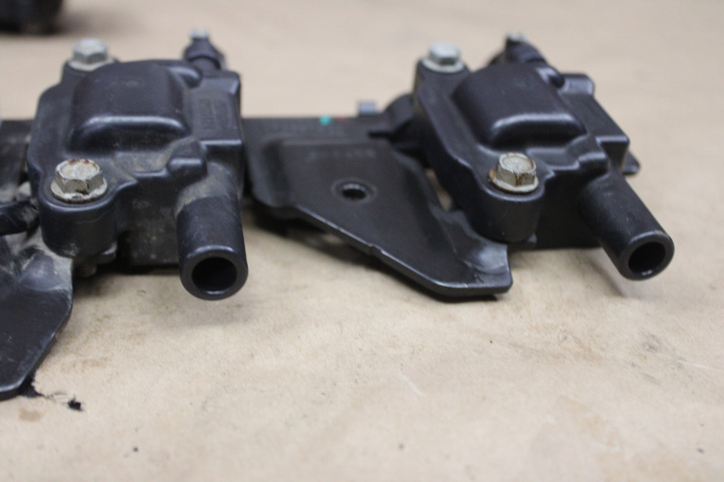 7x Genuine OEM GM ACDelco 12611424 Ignition Coil LS3 LT1 LSA L83 L86 Bracket LS3