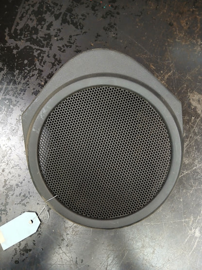 2008-2012 Dodge Caliber Rear Driver LH Side Speaker Cover ah43trmaa