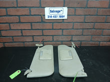 2007 Jeep Grand Cherokee Gray Extendable Sun Visor Set w/ Mirror & Lights