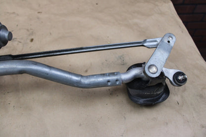 2012-2023 DODGE CHARGER SRT 392 6.2/6.4L WINDSHIELD WIPER LINKAGE MOTOR ASSEMBLY