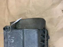2009-2014 GM Suburban Tahoe Yukon Escalade Sierra Air Intake Filter Cleaner Box