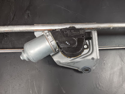08-10 Jeep Grand Cherokee Front Windshield Wiper Motor and Linkage 55079110aa