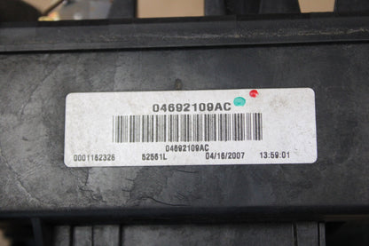 2007 Jeep Grand Cherokee Commander Fuse Box BCM Body Control Module 04692109AC