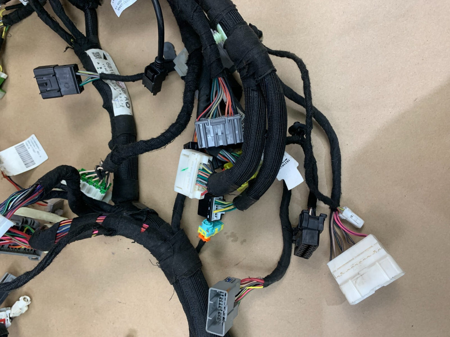 2014 Dodge Charger Instrument Panel Dash Wiring Wire Harness 68197152ab
