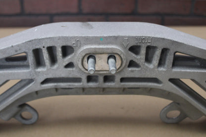 15-23 DODGE CHARGER AUTO TRANSMISSION 3.6 CROSSMEMBER MOUNT BRACKET 68170323AA