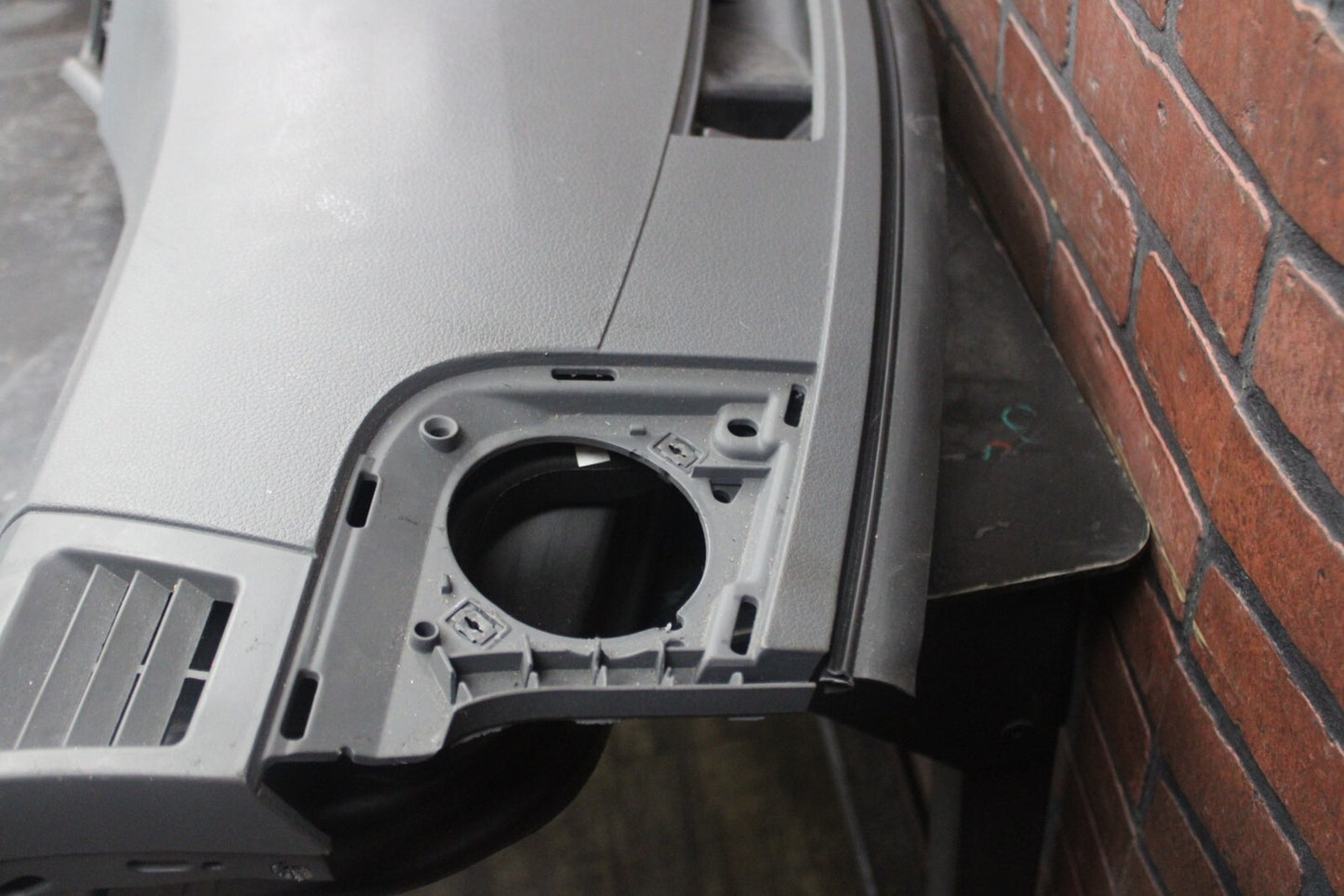 2005-2007 Jeep Grand Cherokee Front Upper Dash Dashboard Cover Panel Assembly