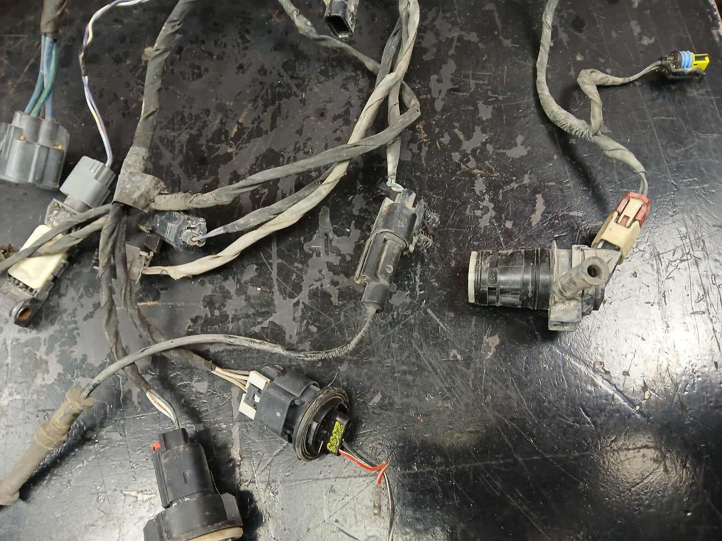 13 Dodge Challenger SRT Headlamp to Dash Wire Wiring Harness 68164174ab Damaged