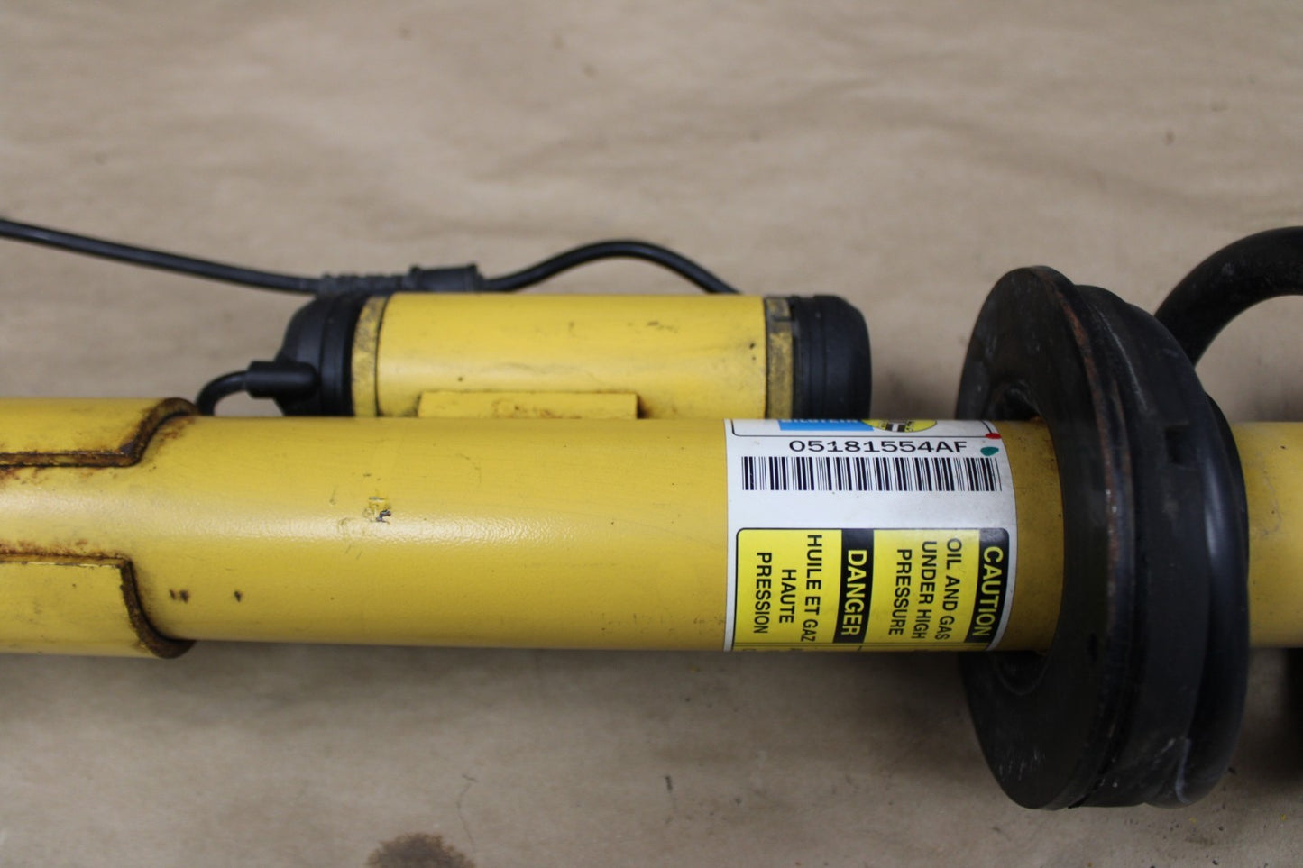 15-23 Dodge Challenger Front Passenger RH Shock Absorber Strut OEM 05181554AF