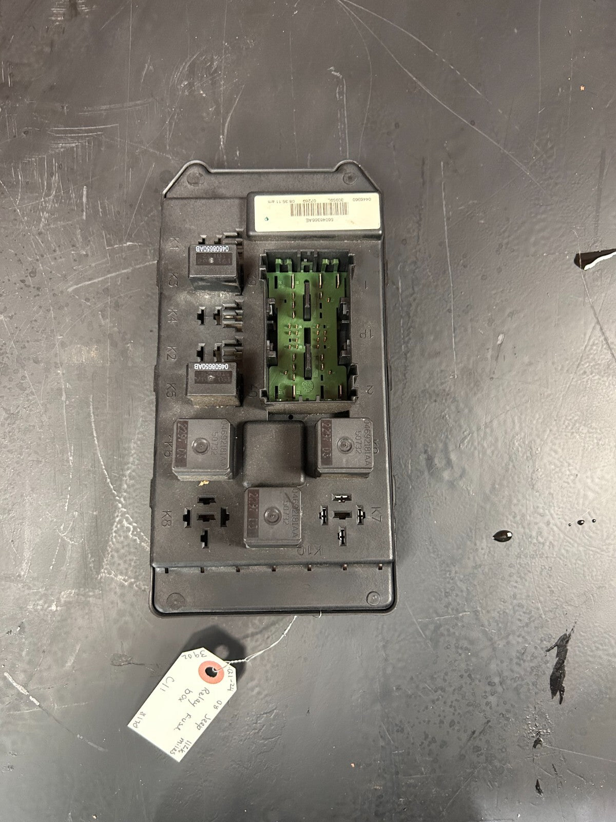 08 JEEP GRAND CHEROKEE RELAY FUSE BOX INTERIOR JUNCTION CONTROL UNIT  56048366AE