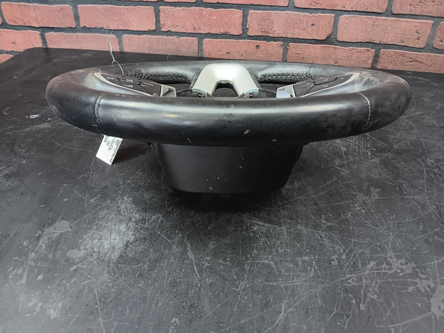 2015-2023 Dodge Challenger R/T Scat Pack Steering Wheel Black Leather 5le631x9ac