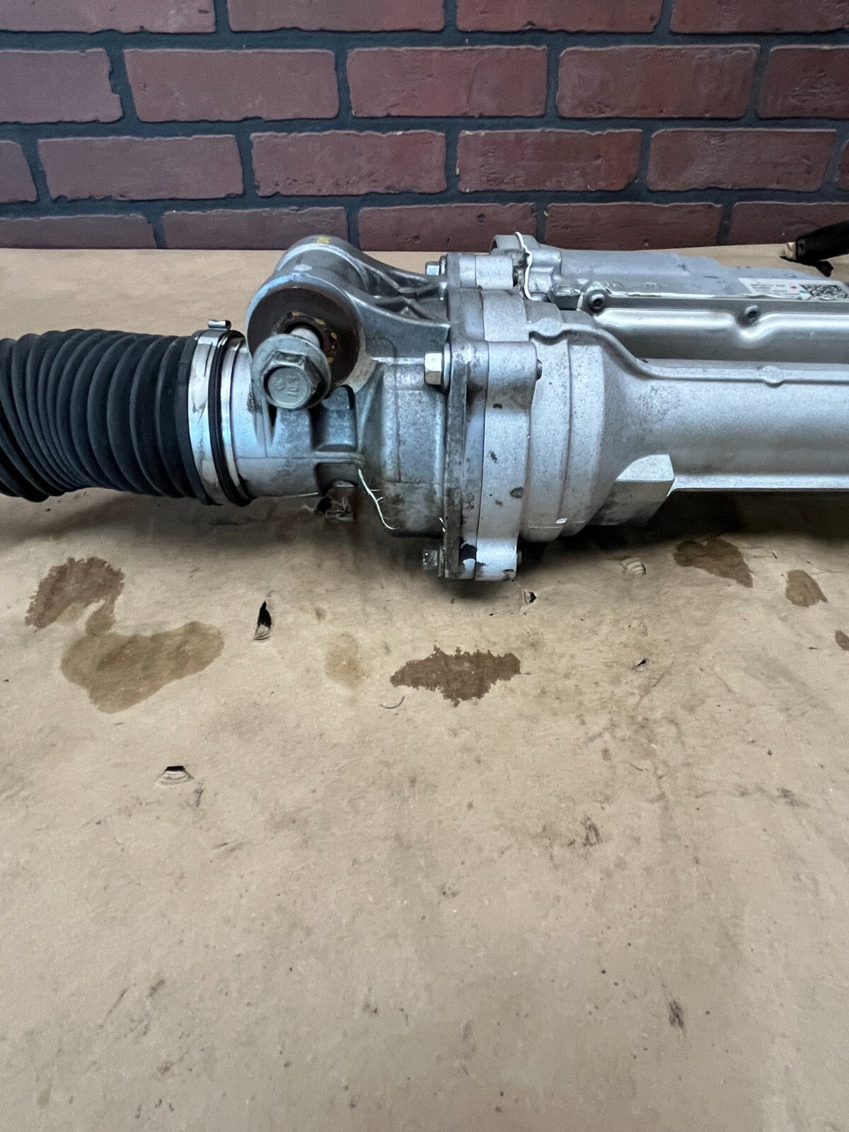 2016 - 2023 DODGE CHARGER 3.6L STEERING GEAR RACK & PINION UNIT OEM 68526096AB